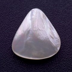 Dreieck Form aus Perlmutt - 15 x 16 mm